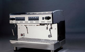 特價(jià)供應(yīng)半自動(dòng)咖啡機(jī) 工廠(chǎng)直供，高性?xún)r(jià)比家用電器首選